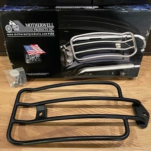 Matte Black- Motherwell Solo Luggage Softail Slim